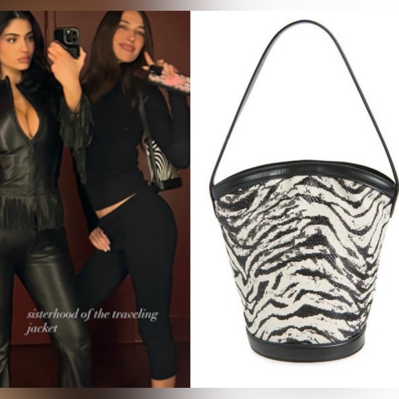 Reformation Handbags - Rare! NWT Reformation Printed Shoulder bag